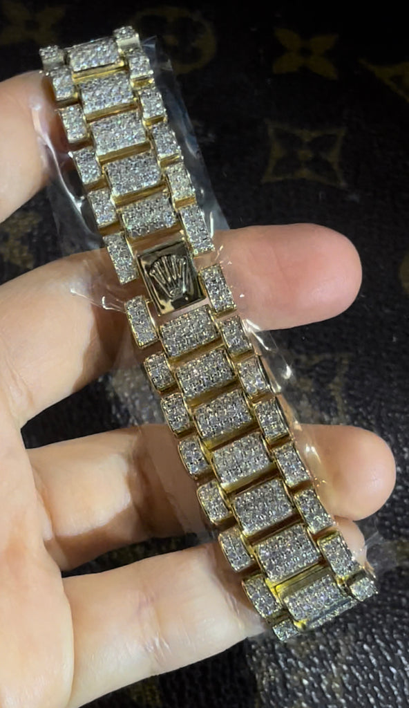 Real 10k Yellow Gold and Diamond Men's Miami Cuban Bracelet 8 Inches, –  Globalwatches10